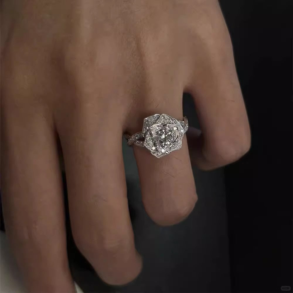Clear And Cool Zircon Micro Inlaid Three-dimensional Rose Ring