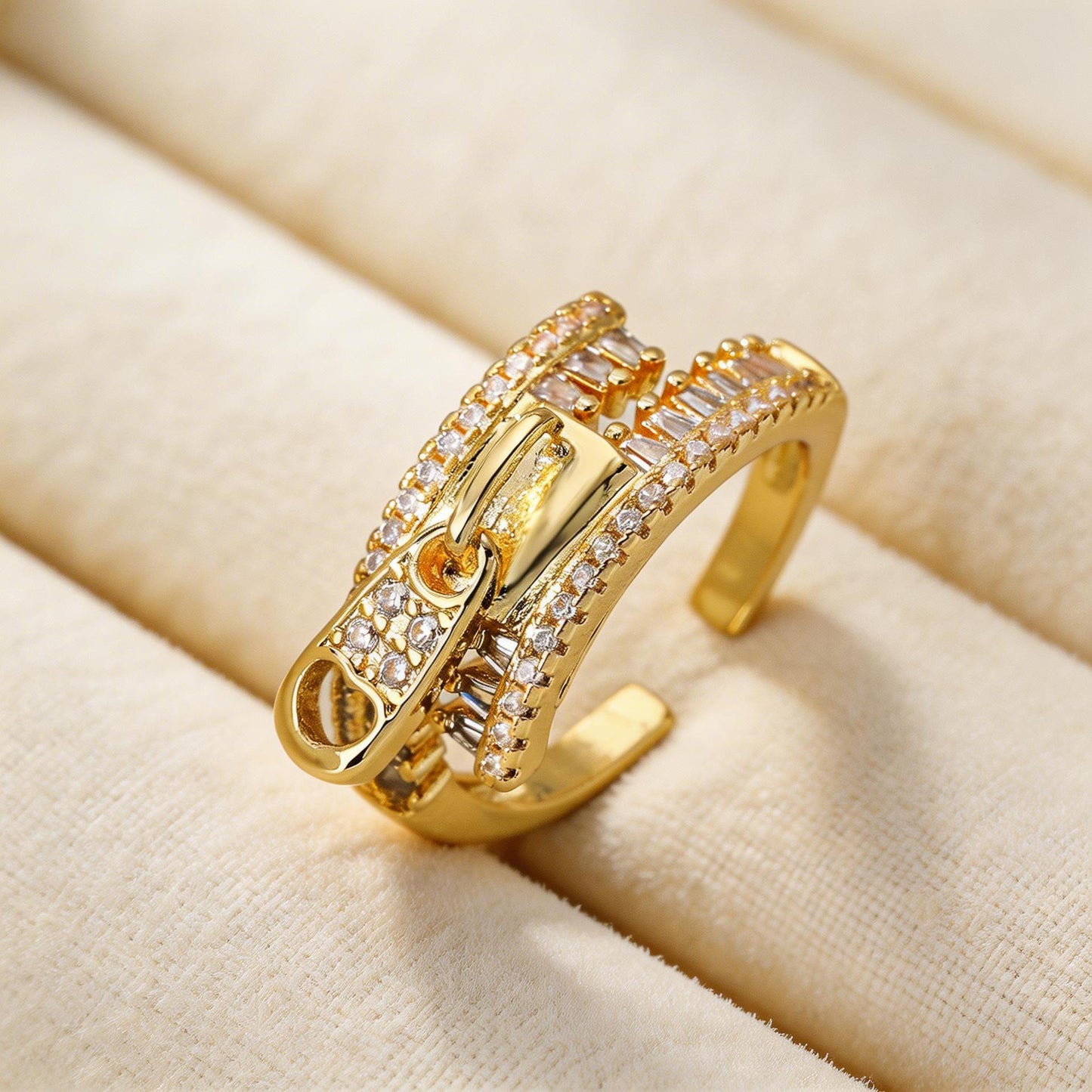 Niche High-end Fashion Zircon Ring